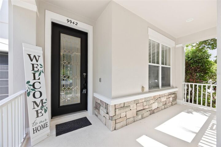 Property Photo: 9942 Sweetleaf Street FL 32827