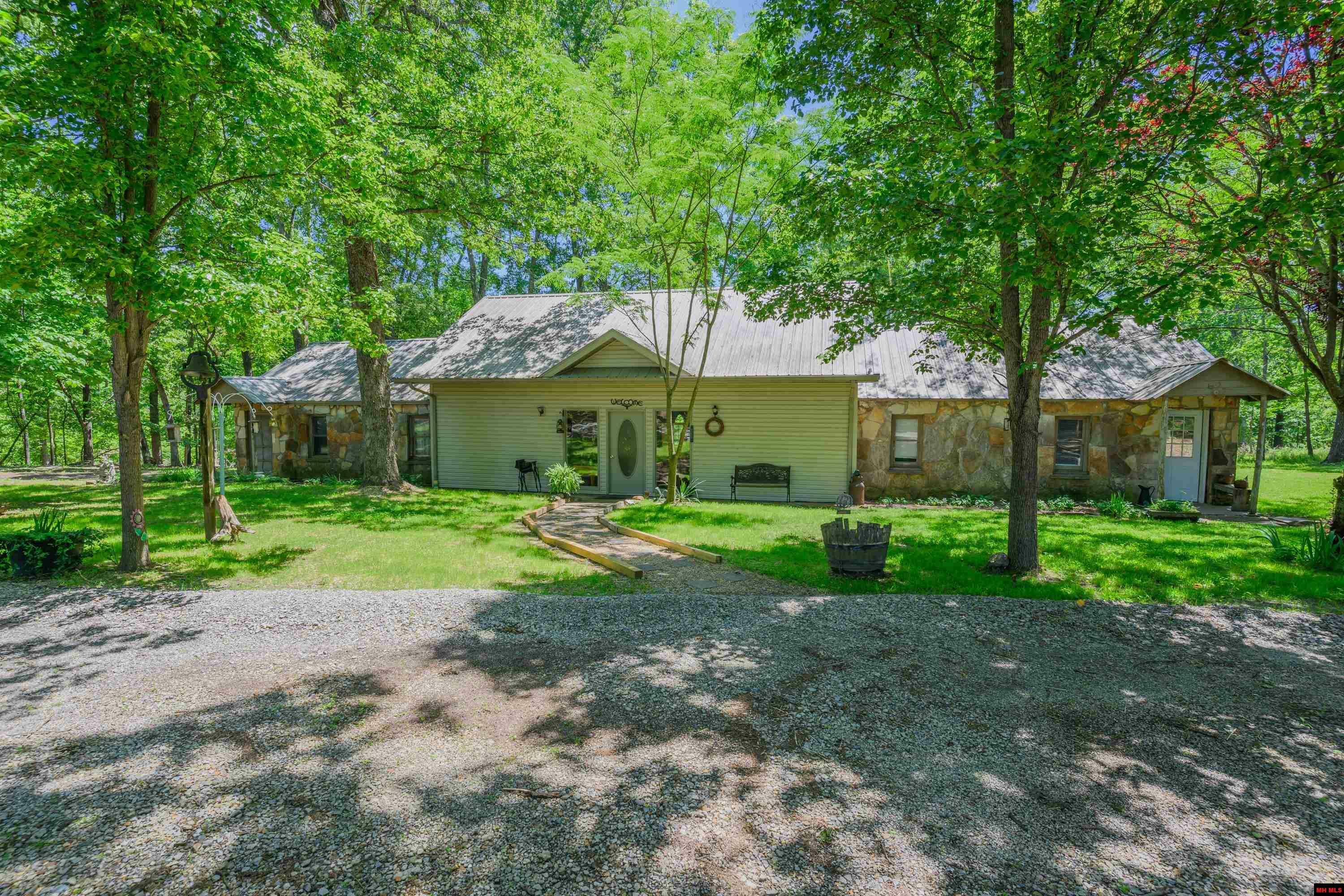 Property Photo:  105 Michael Lane  AR 72642 