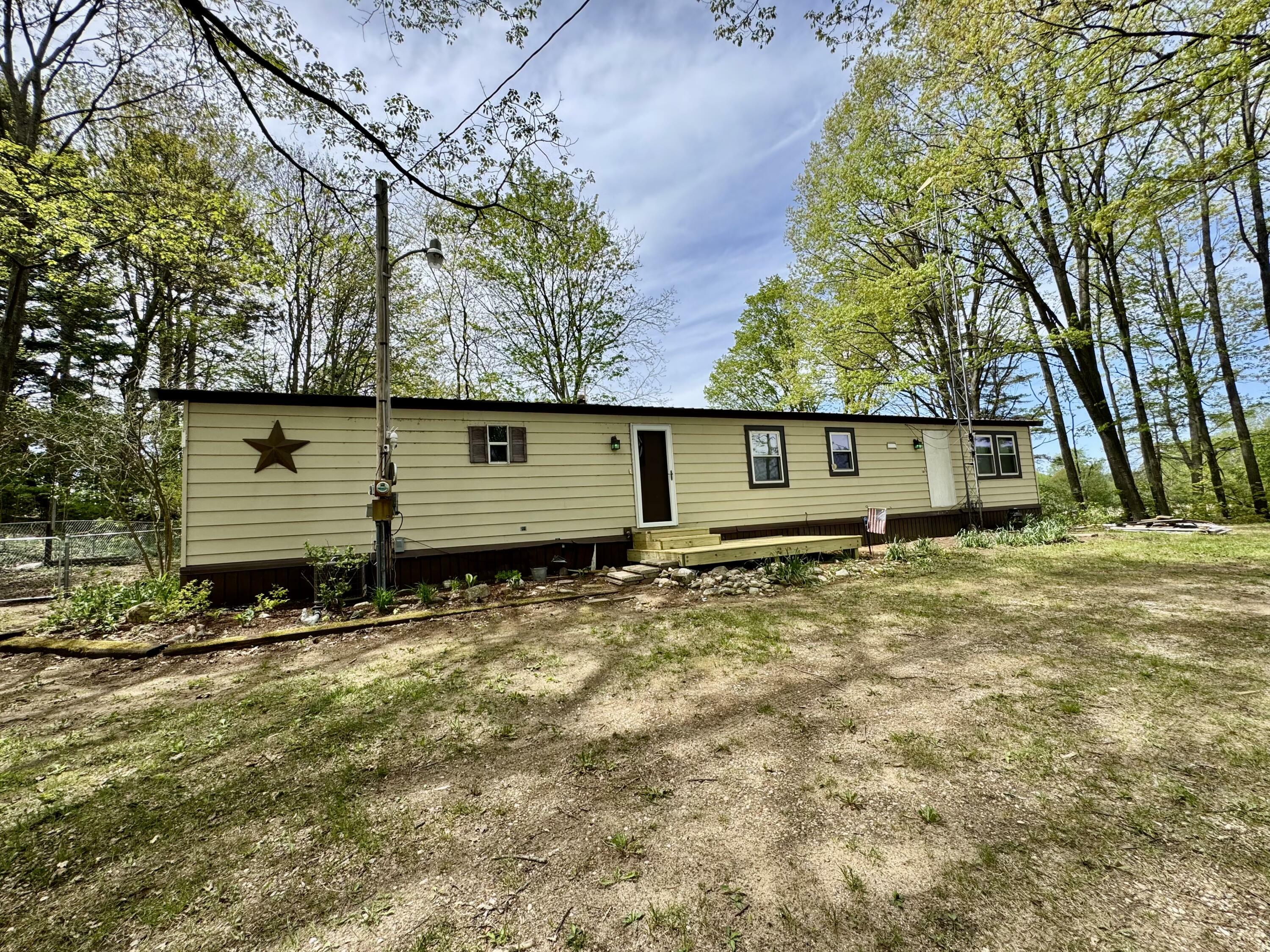 Property Photo:  5471 E Free Soil Road  MI 49411 