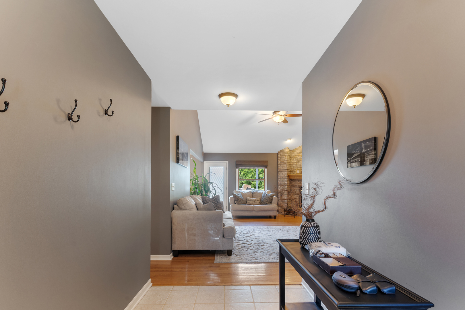 Property Photo: 807 Meadow Lane IL 60542