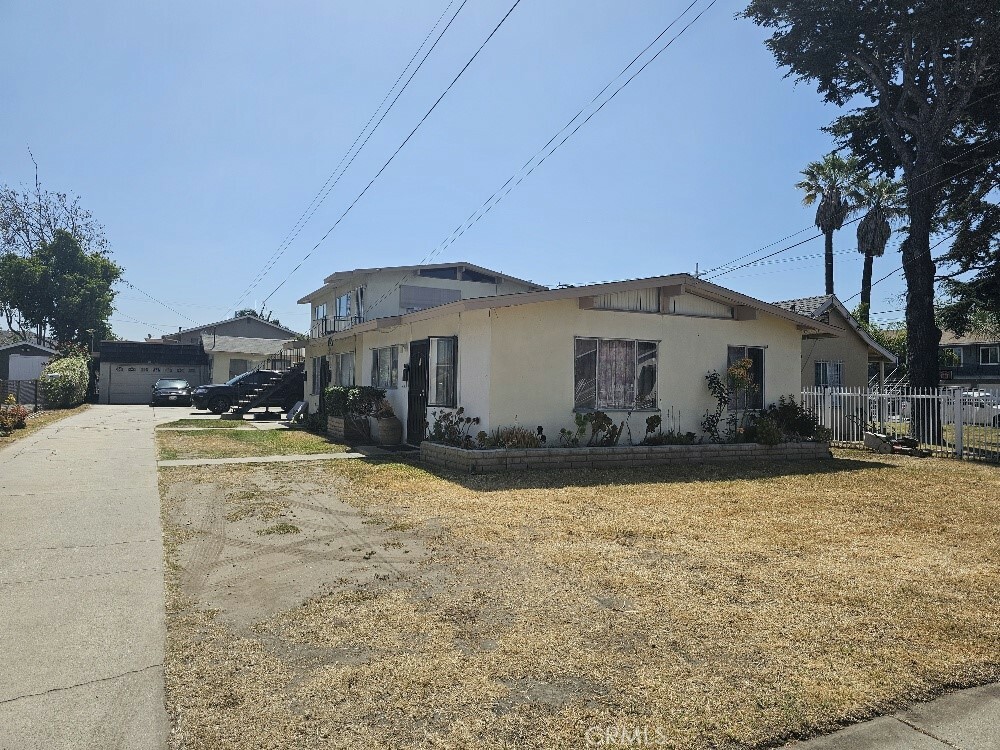 6704 Vinevale Avenue  Bell CA 90201 photo