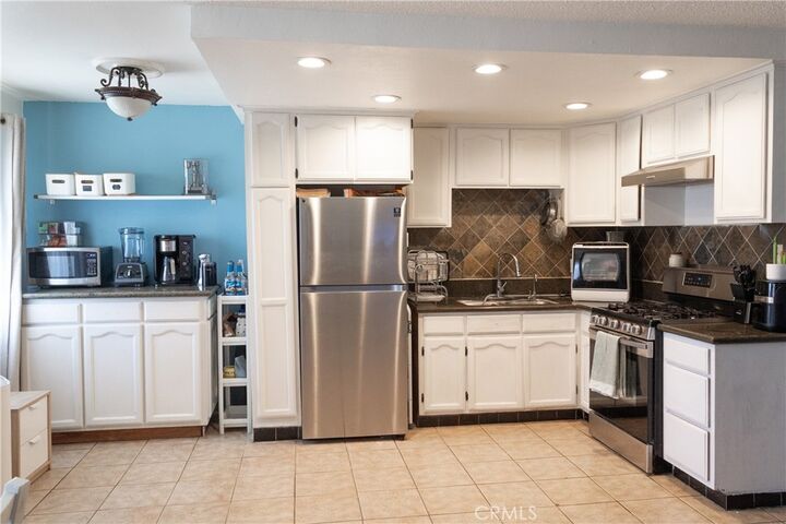 Property Photo: 3325 Santa Fe Avenue 110 CA 90810