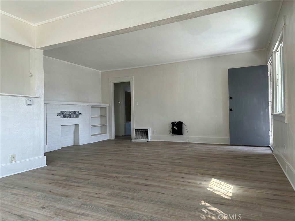 Property Photo: 1073 Orizaba Avenue CA 90804