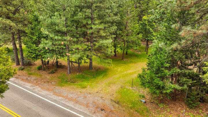 Property Photo: 14647 Banner Quaker Hill Road CA 95959