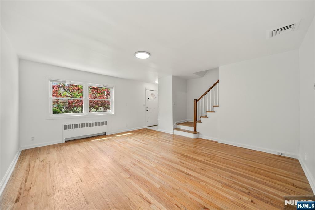 Property Photo: 7 Edgewater Place NJ 07020