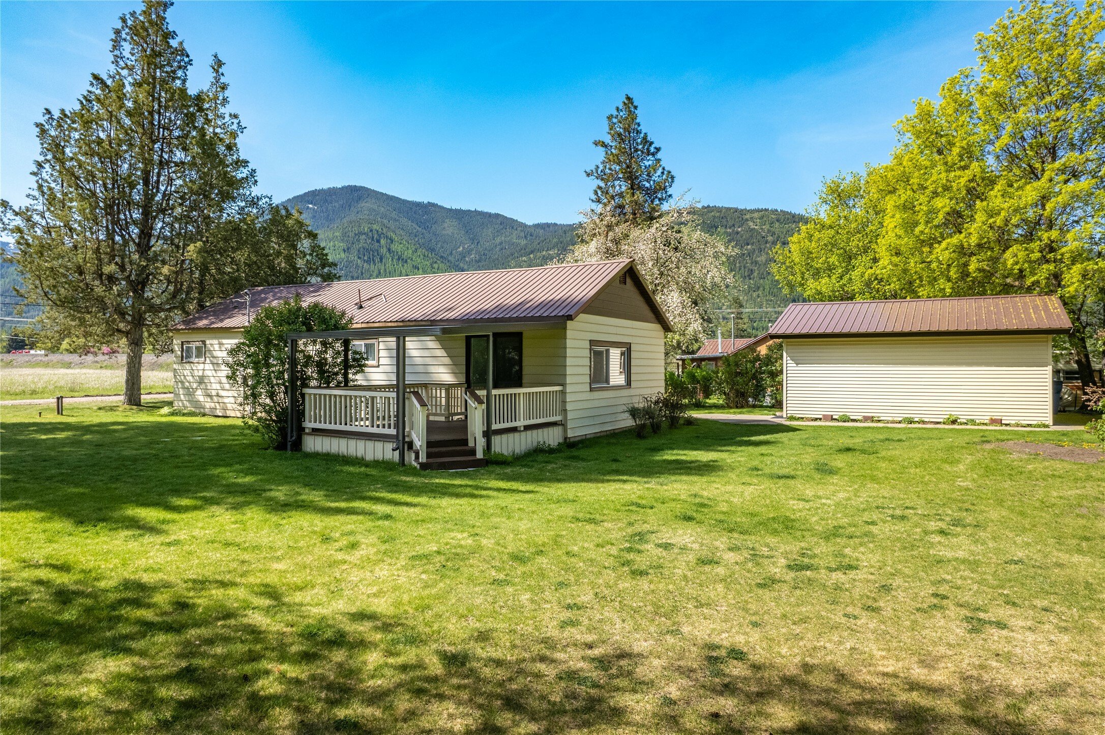 Property Photo: 10225 Shady Lane MT 59823