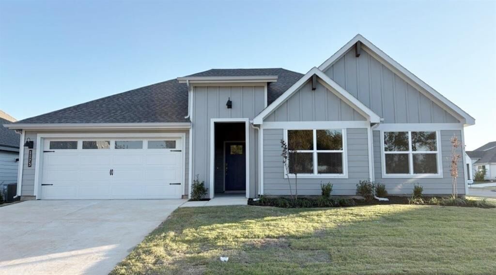 Property Photo: 1173 Keystone Drive TX 76048