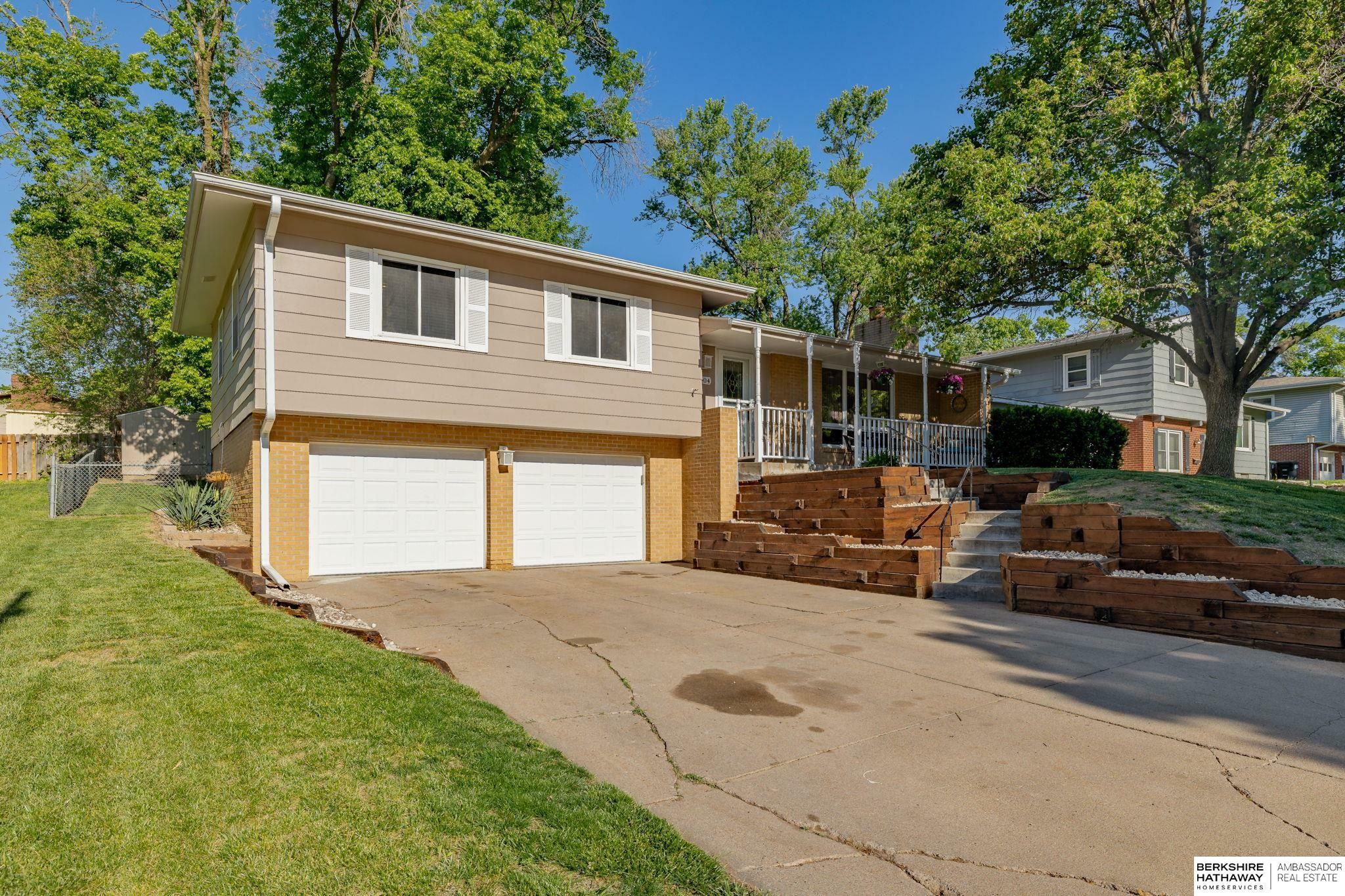 Property Photo: 3904 Terrace Drive NE 68134