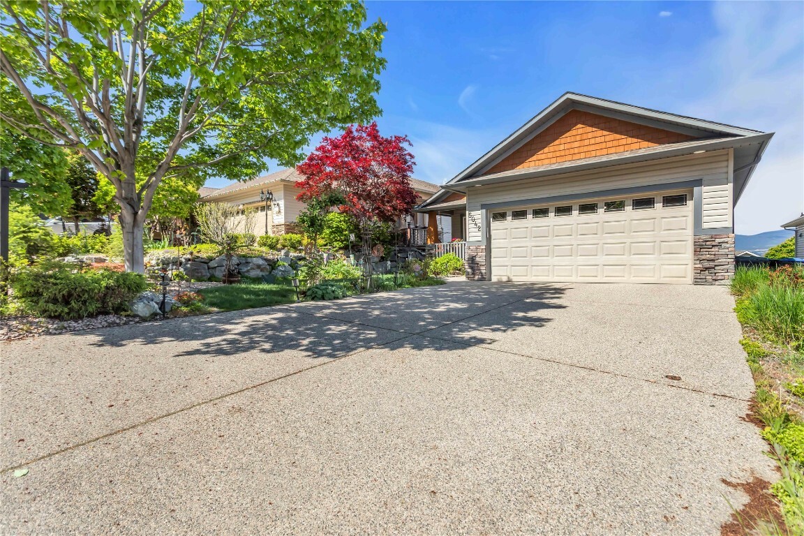 Photo de la propriété: 5042 South Ridge Drive BC V1W 4W6