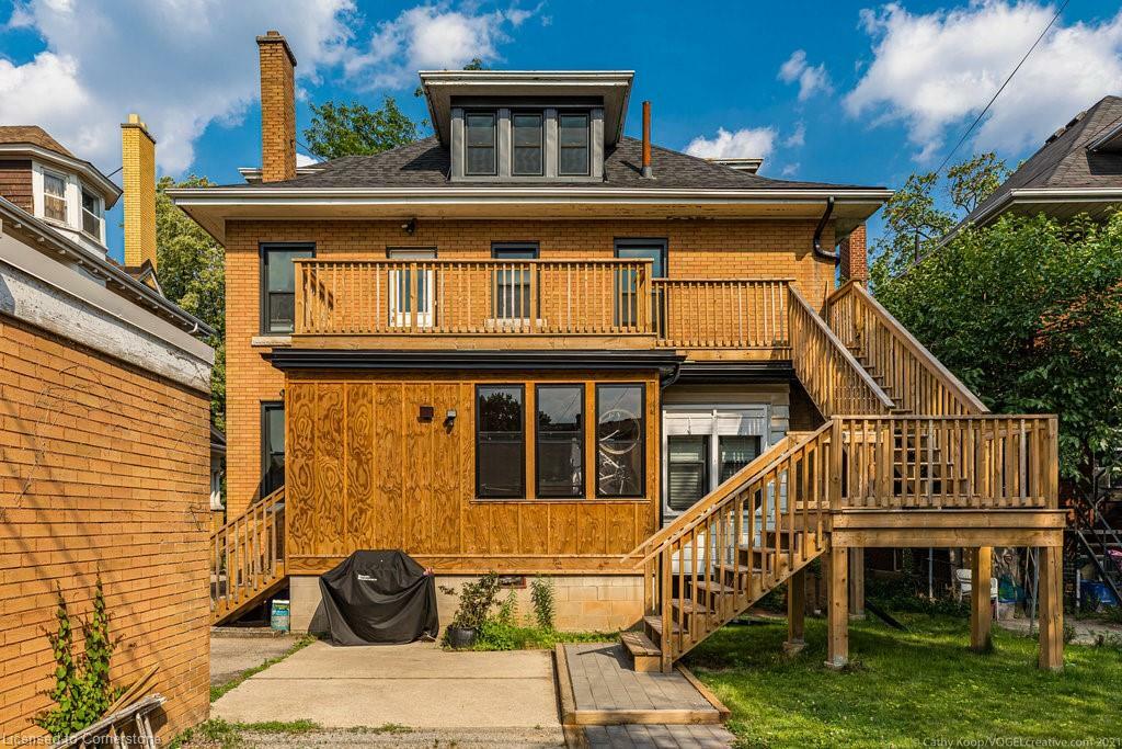 Photo de la propriété: 72 Sherman Avenue S 2 ON L8M 2P7