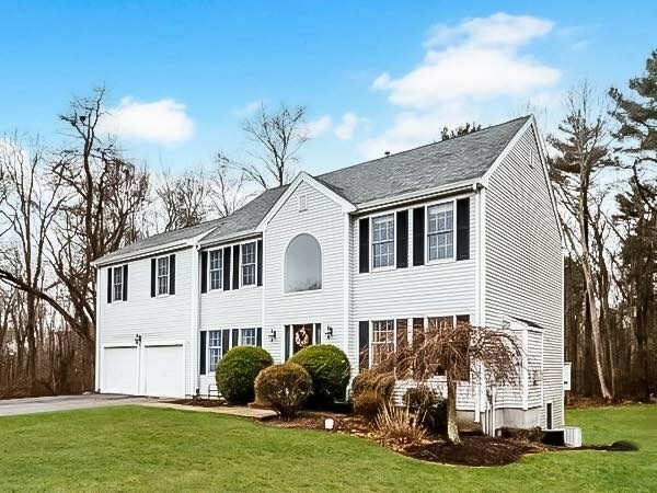 Property Photo: 24 Penniman Cir MA 02072