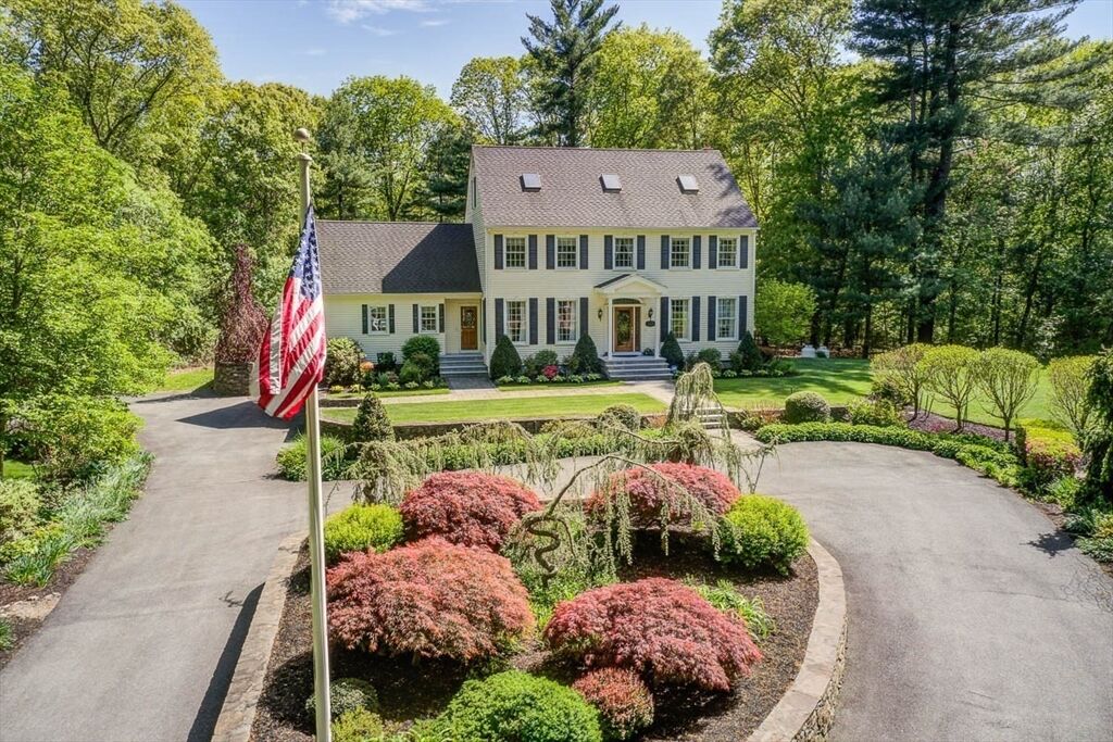 Property Photo:  225 Walker St  MA 02771 