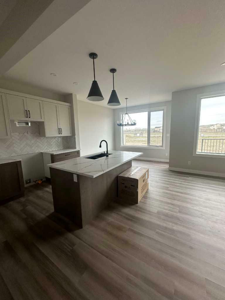 Property Photo: 45 Thorkman Avenue AB T4P 0Y8