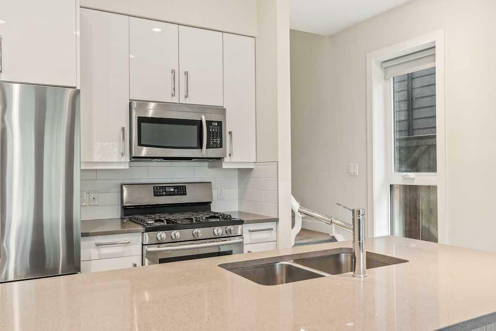 Property Photo:  1508 22 Avenue SW 3  AB T2T 0R5 