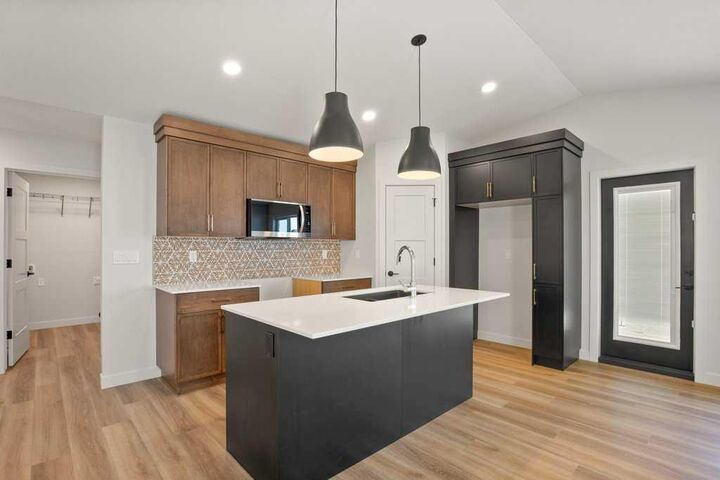 Property Photo:  154 Norseman Close  AB T0M 1R0 