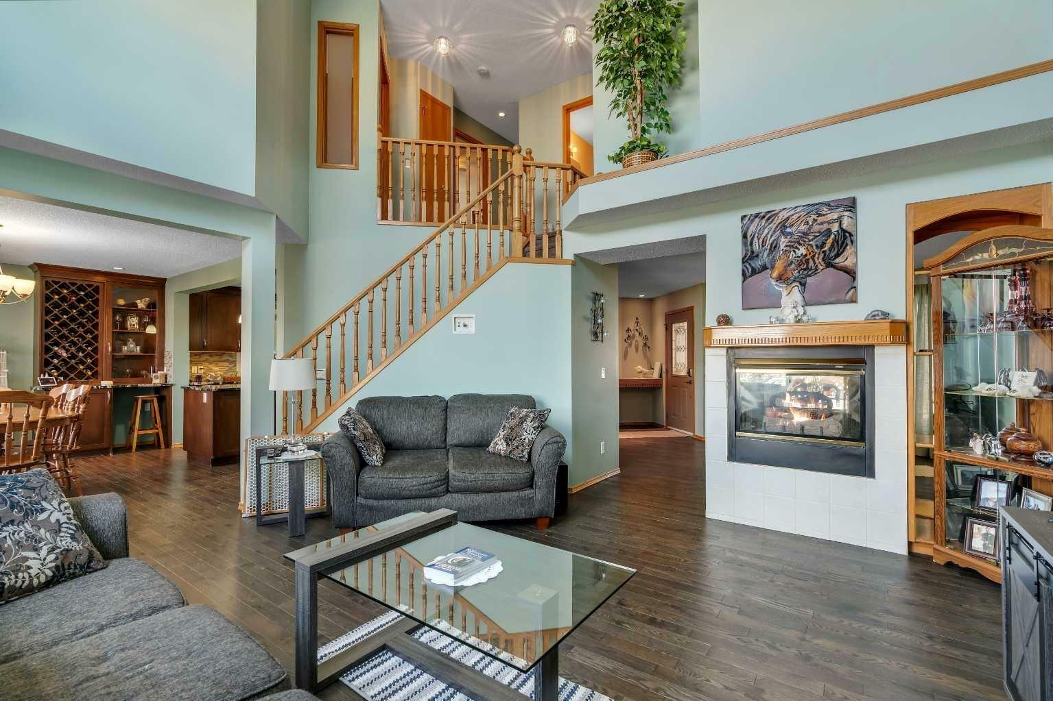 Photo de la propriété: 228 Macewan Park View NW AB T3K 4K2