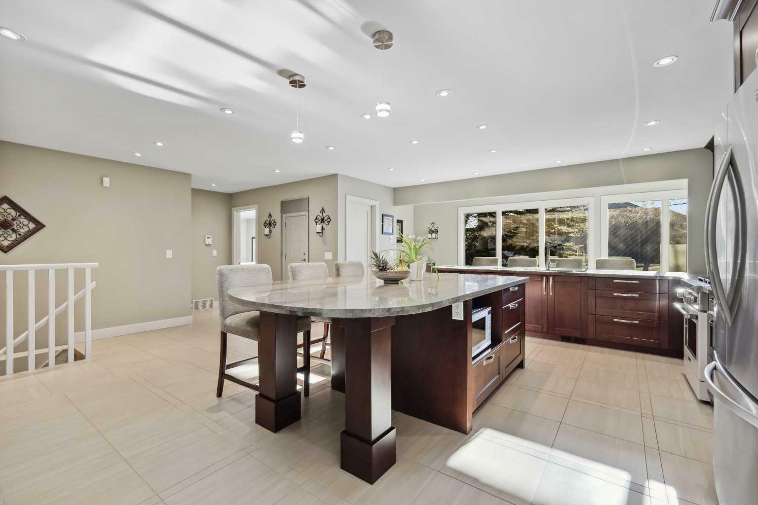 Property Photo: 127 Varsity Estates Grove NW AB T3B 4C8