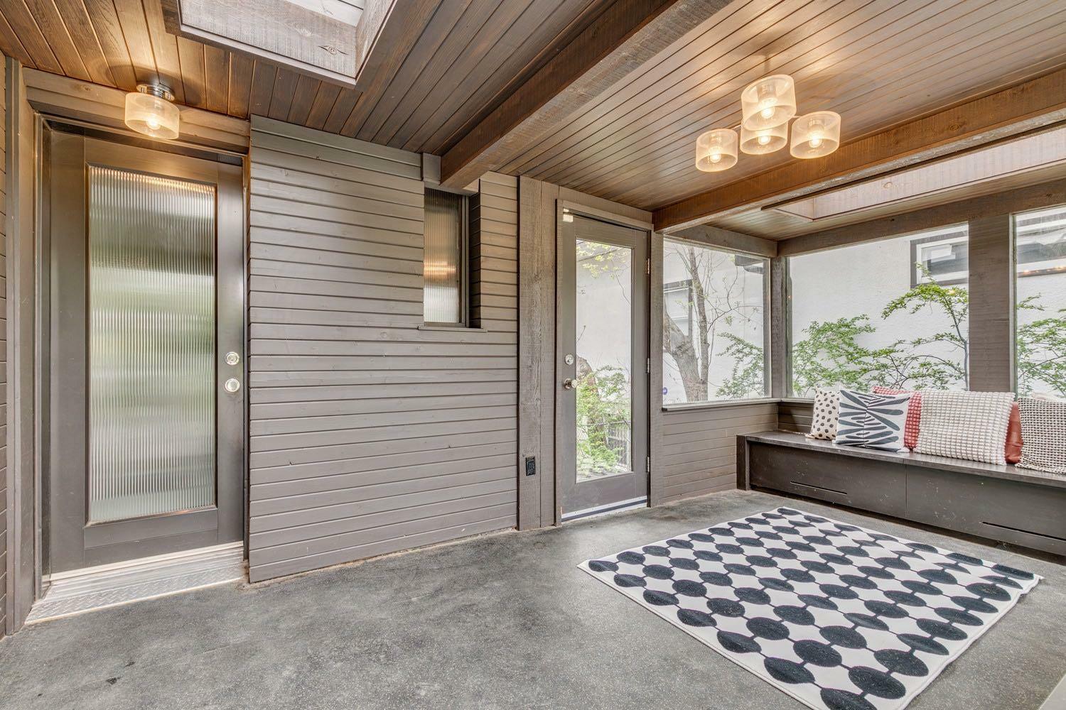 Property Photo: 1222 18 Street NW AB T2N 2G7