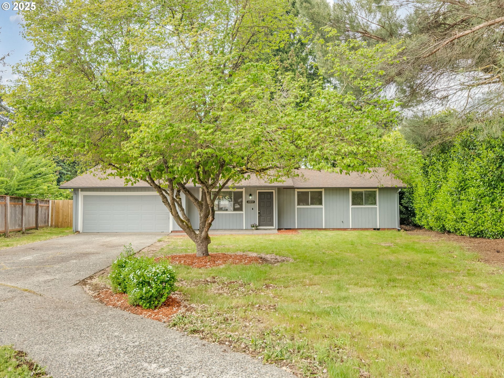 Property Photo: 14010 NE 73rd St WA 98682