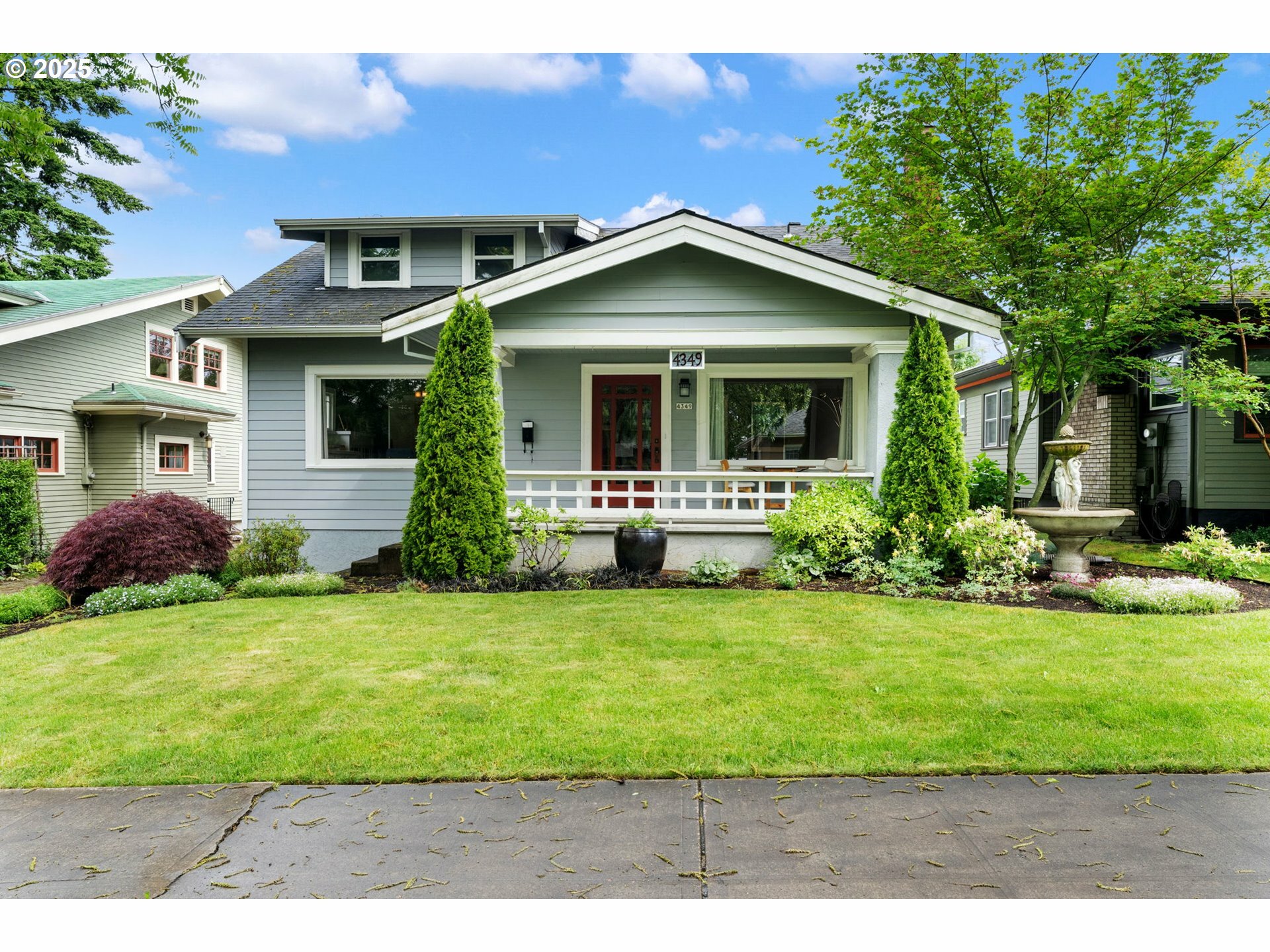 Property Photo: 4349 NE Glisan St OR 97213