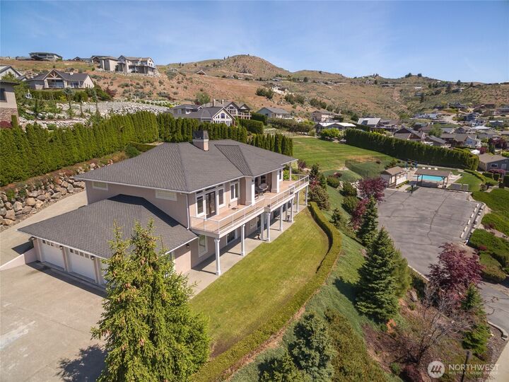 Property Photo: 102 Crystal Drive WA 98816