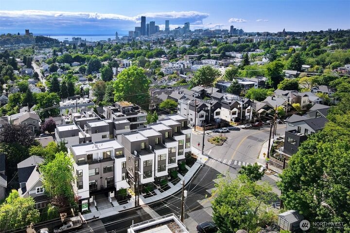 1313  31st Avenue S  Seattle WA 98144 photo
