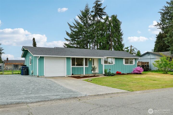 Property Photo:  5320  143 Place NE  WA 98271 