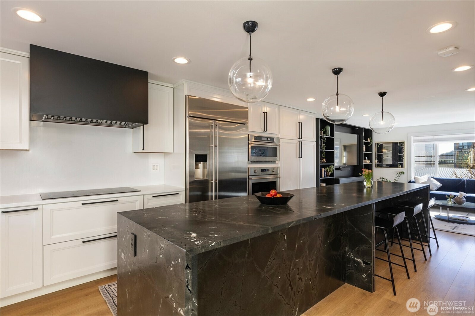 Property Photo: 1222 E Fir Street A WA 98122