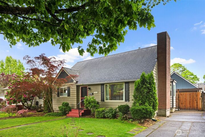 Property Photo:  1409  22nd Avenue  WA 98632 
