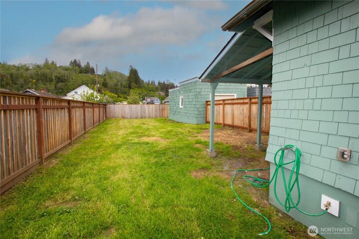 Property Photo:  231  Karr Avenue  WA 98550 