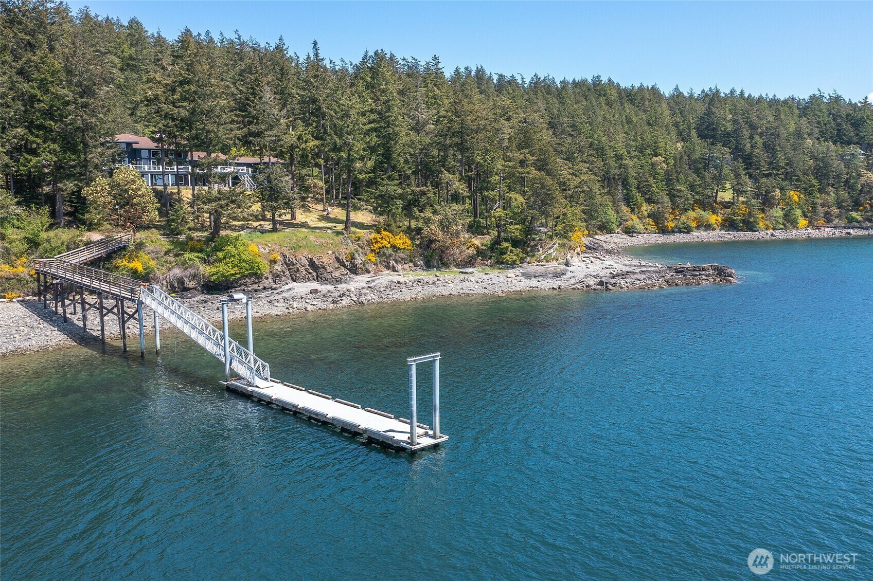 Property Photo: 202 Avilion Place WA 98245