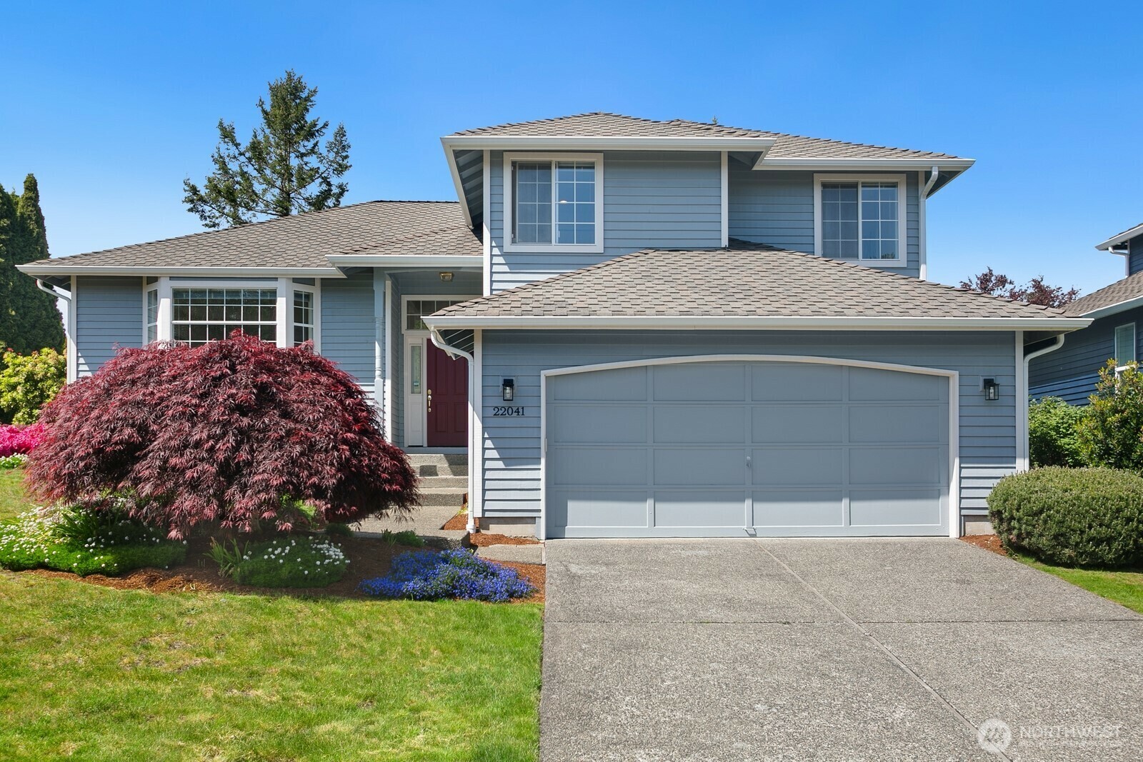 Property Photo: 22041 128th Place SE WA 98031