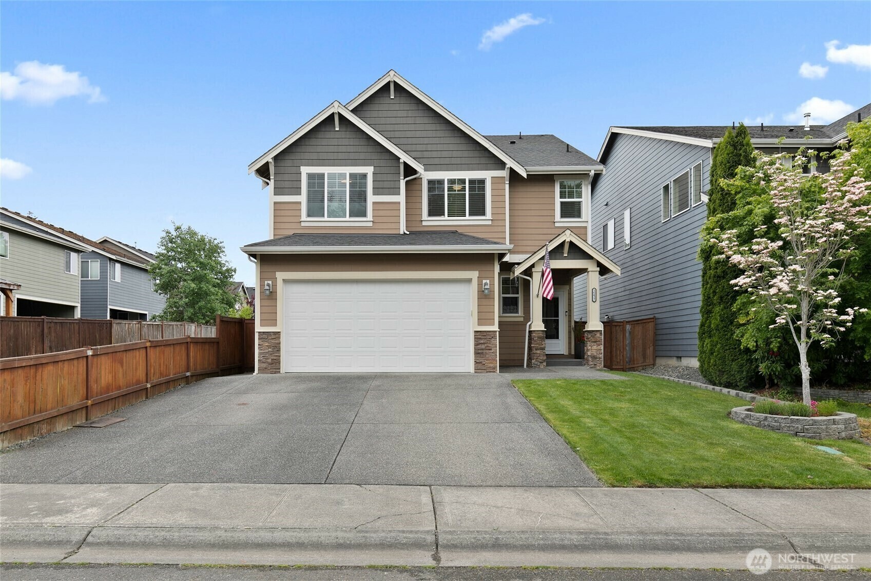 Property Photo: 16422 82nd Avenue E WA 98375