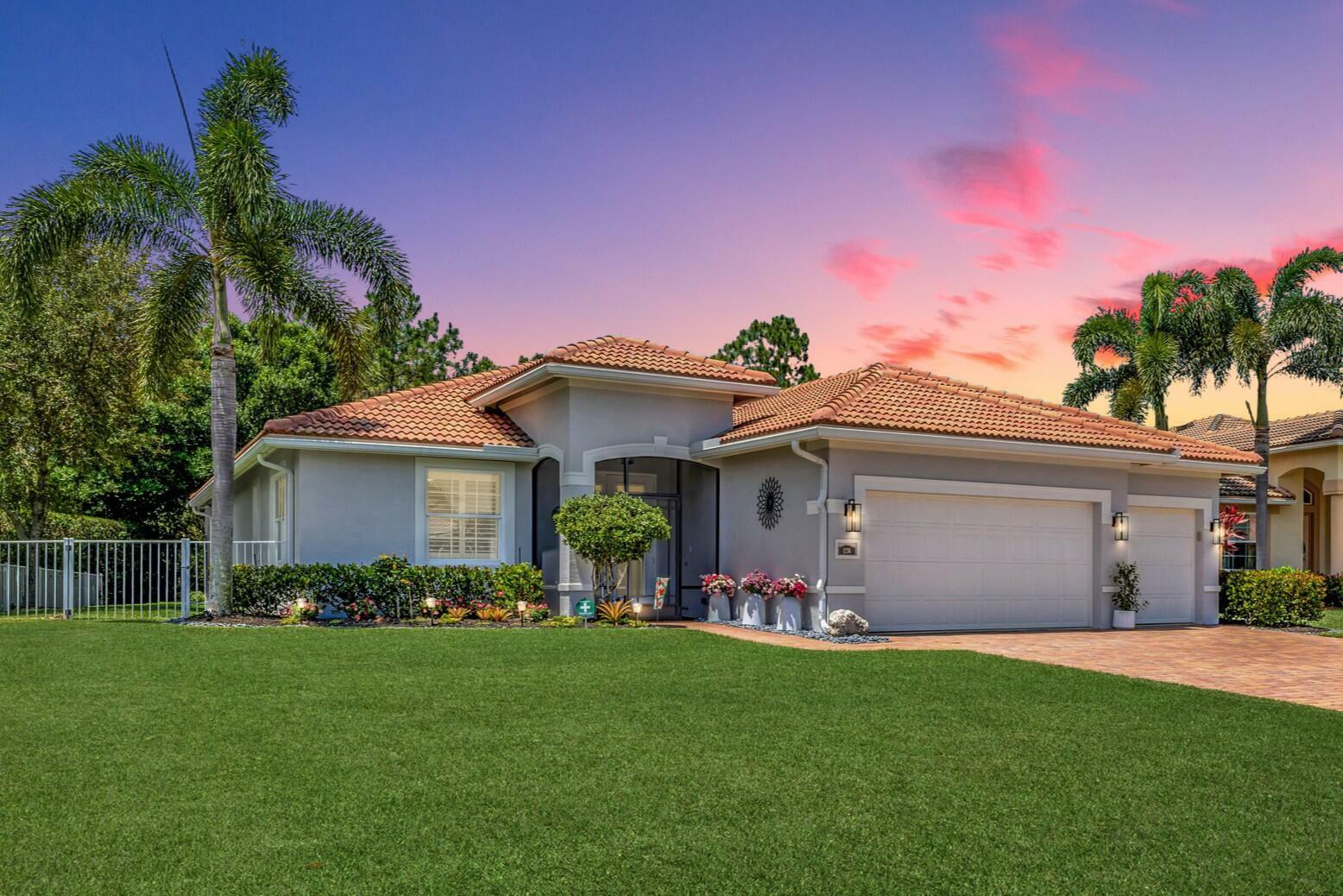Property Photo: 1236 SE Conference Circle FL 34997