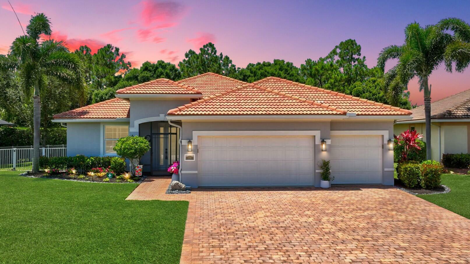Property Photo: 1236 SE Conference Circle FL 34997