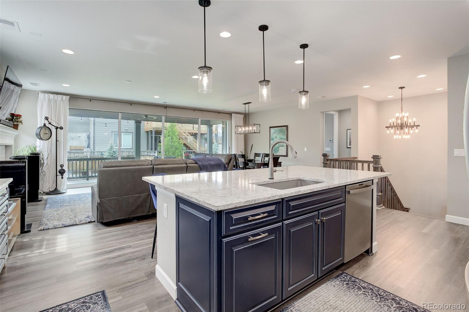 Property Photo:  6899 Petunia Place  CO 80108