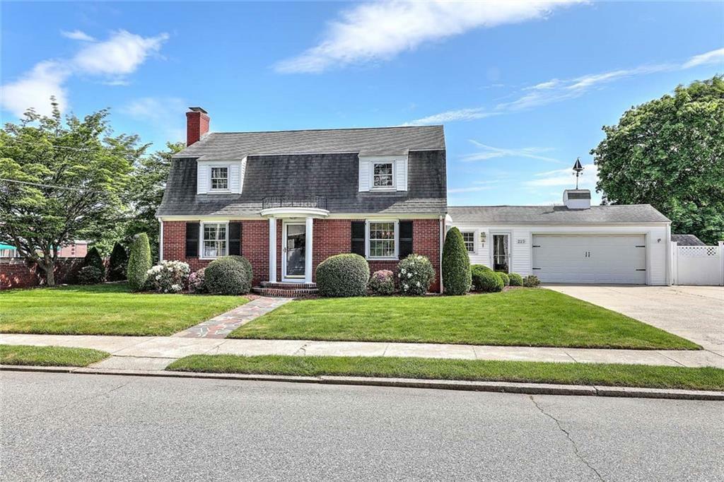 225 Saratoga Avenue  Pawtucket RI 02861 photo