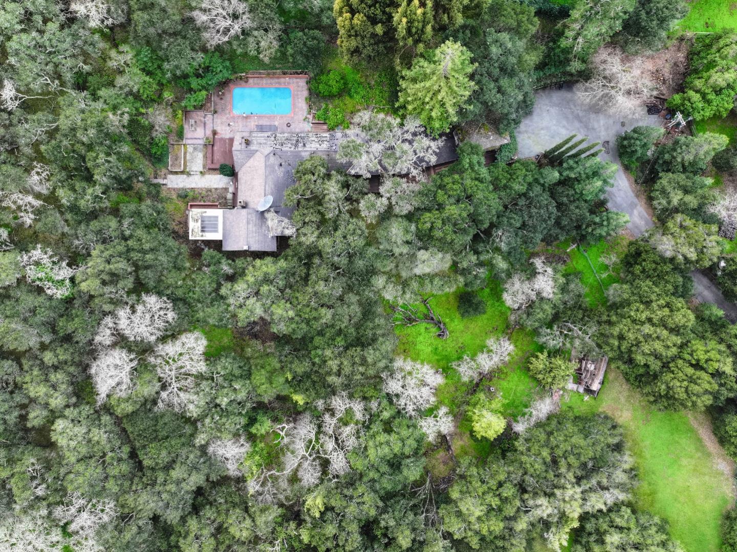 Property Photo: 380 La Questa Way CA 94062