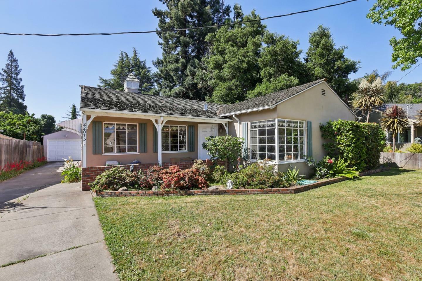 22075 Baywood Avenue  Castro Valley CA 94546 photo