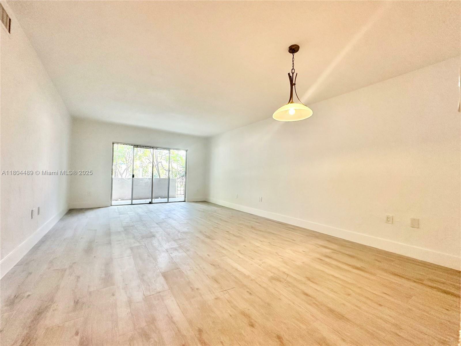 Property Photo: 6890 N Kendall Dr B204 FL 33156