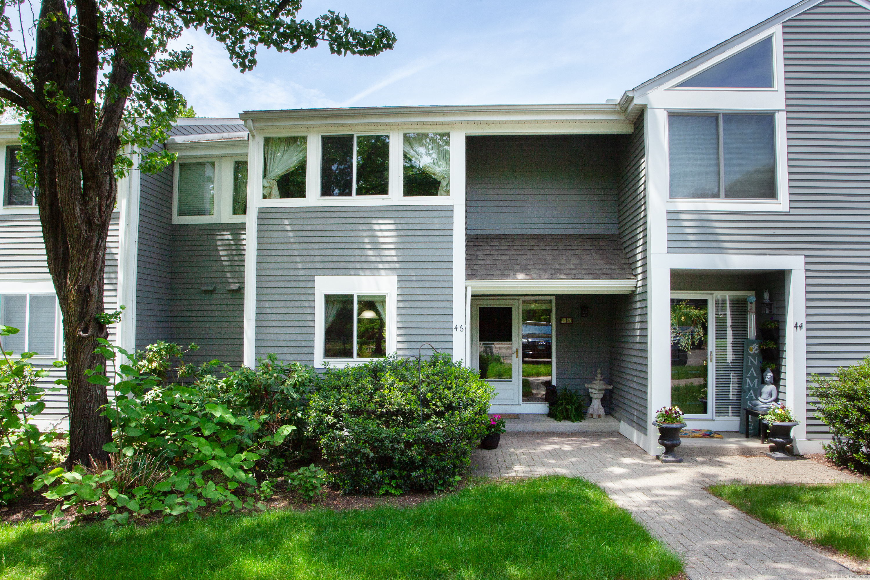 Property Photo: 46 Old Mill Court 46 CT 06070