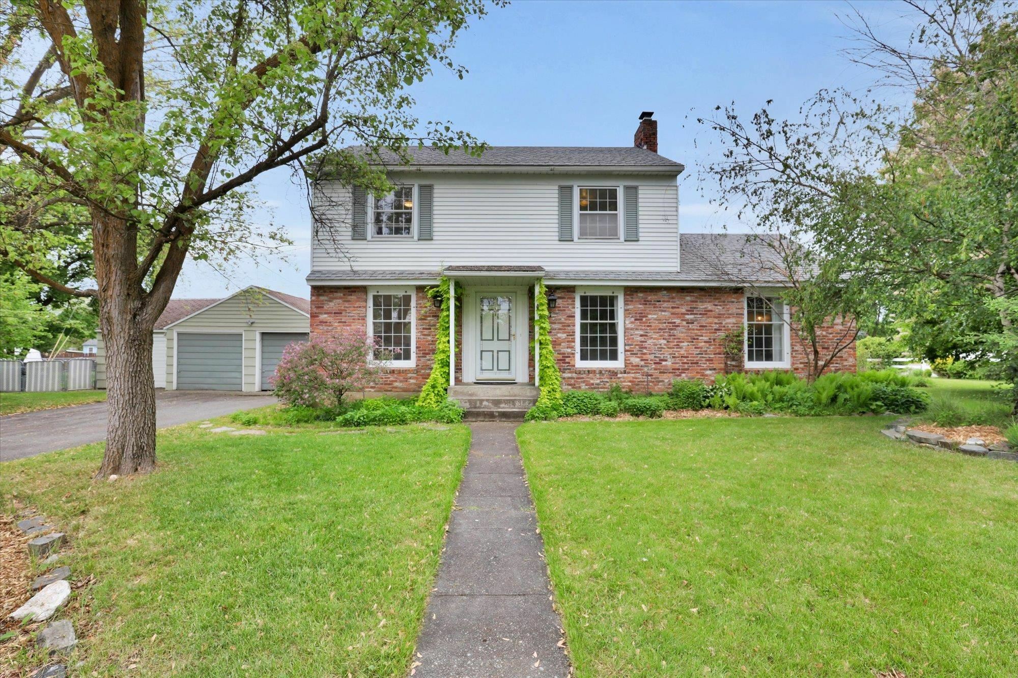 Property Photo: 1421 N Sunderland Rd WA 99206