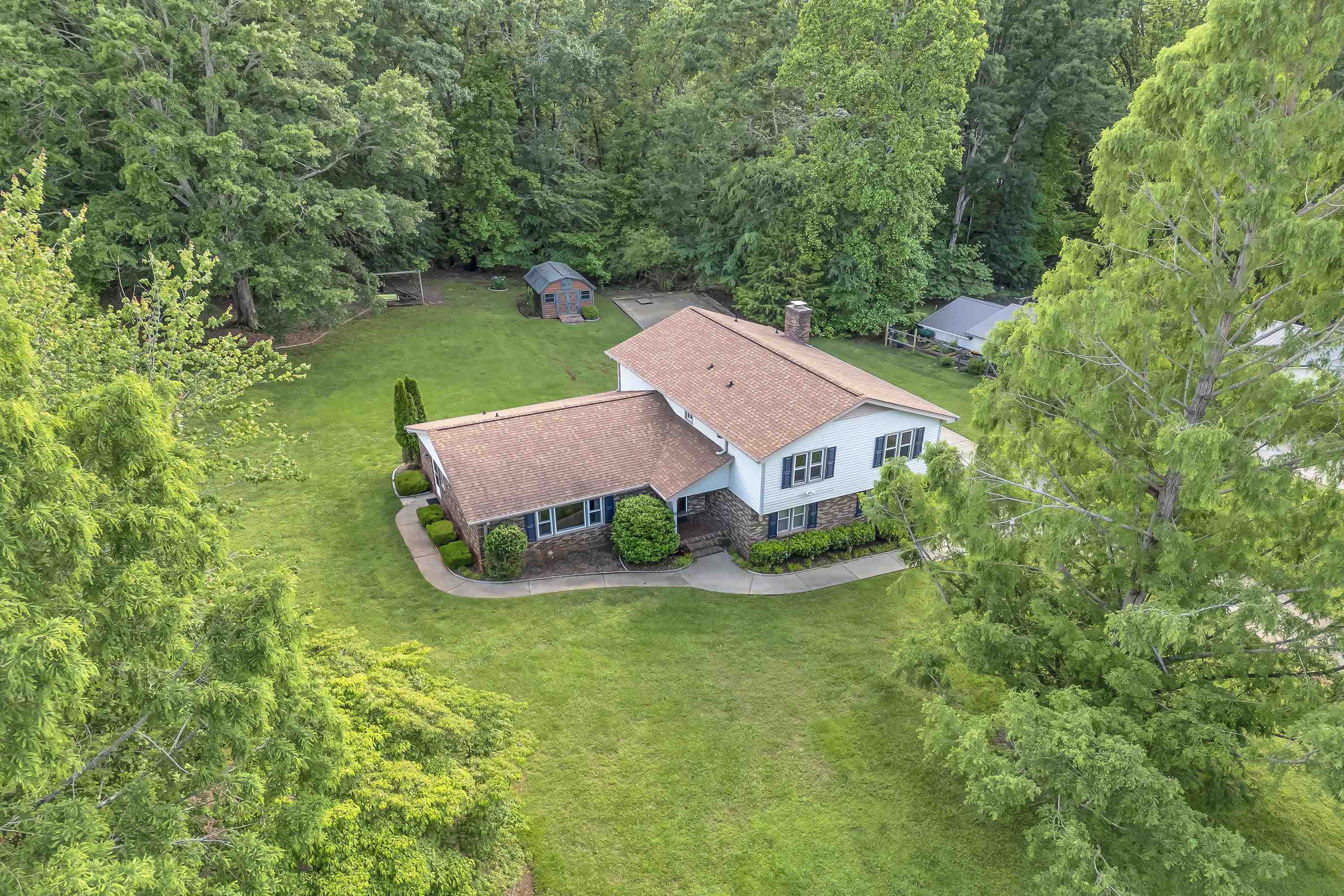 Property Photo: 406 Garden Grove Court SC 29302
