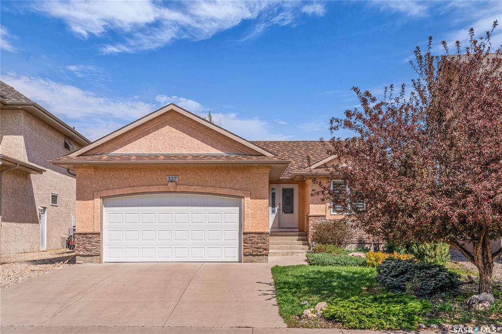 327 Bolton Way  Saskatoon SK S7T 0A2 photo