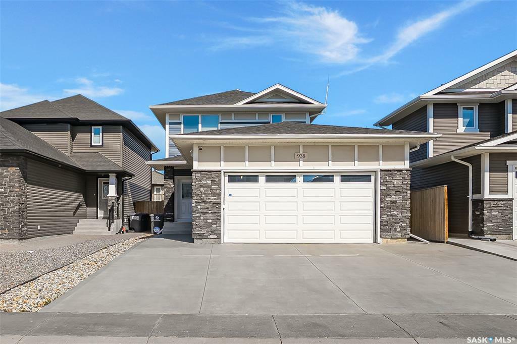 938 Kolynchuk Bend  Saskatoon SK S7T 0V8 photo