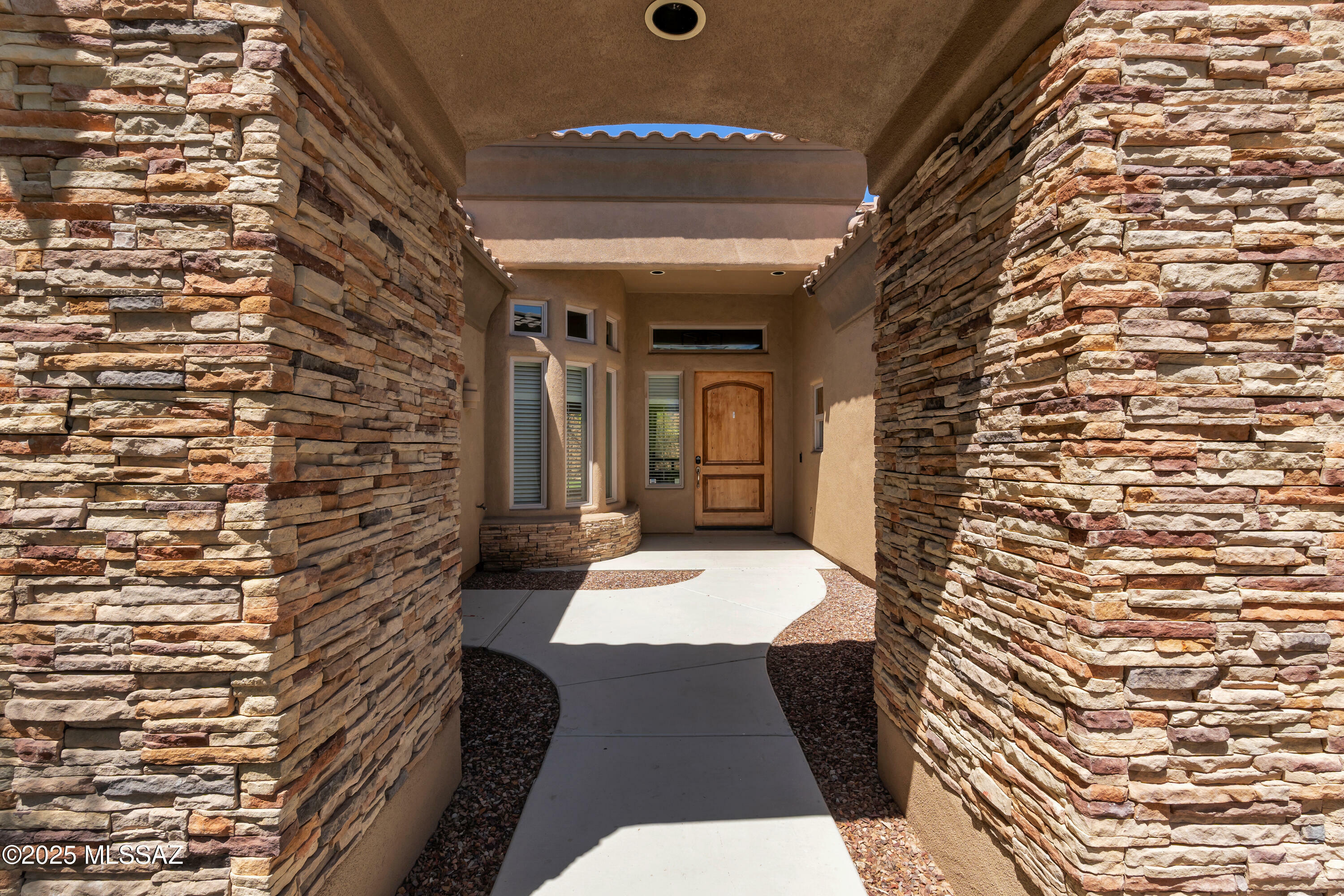 Property Photo: 12825 N Mystic View Place AZ 85755