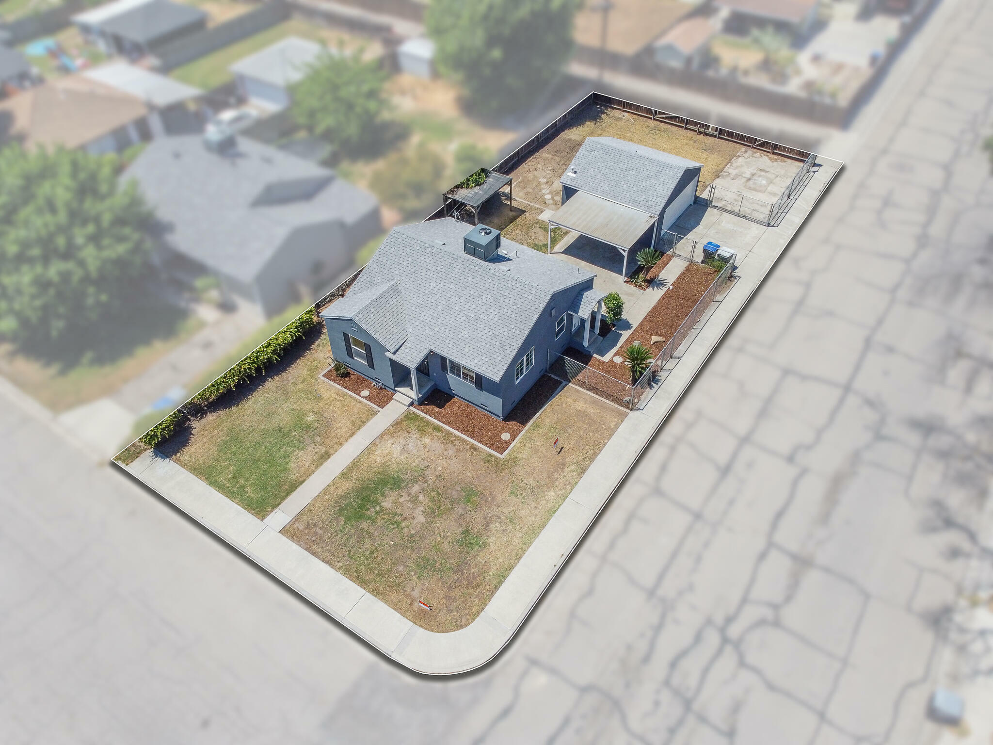 Property Photo: 801 S Clark Street CA 93292