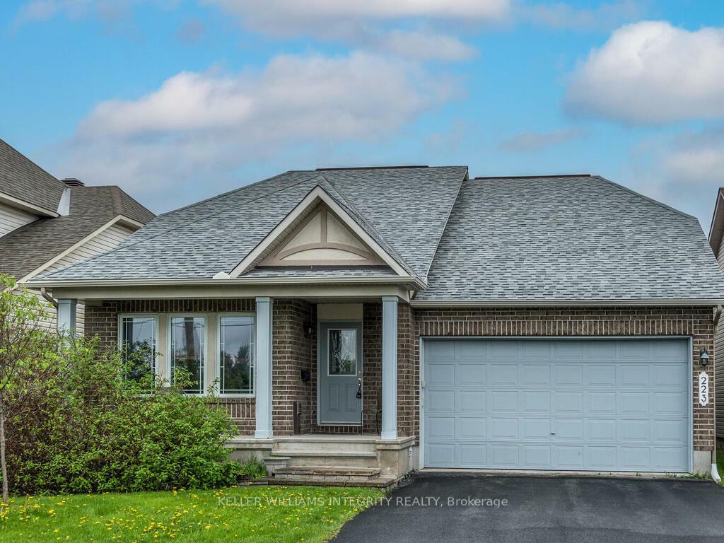 223 Willow Creek Circle  Barrhaven ON K2G 7B1 photo