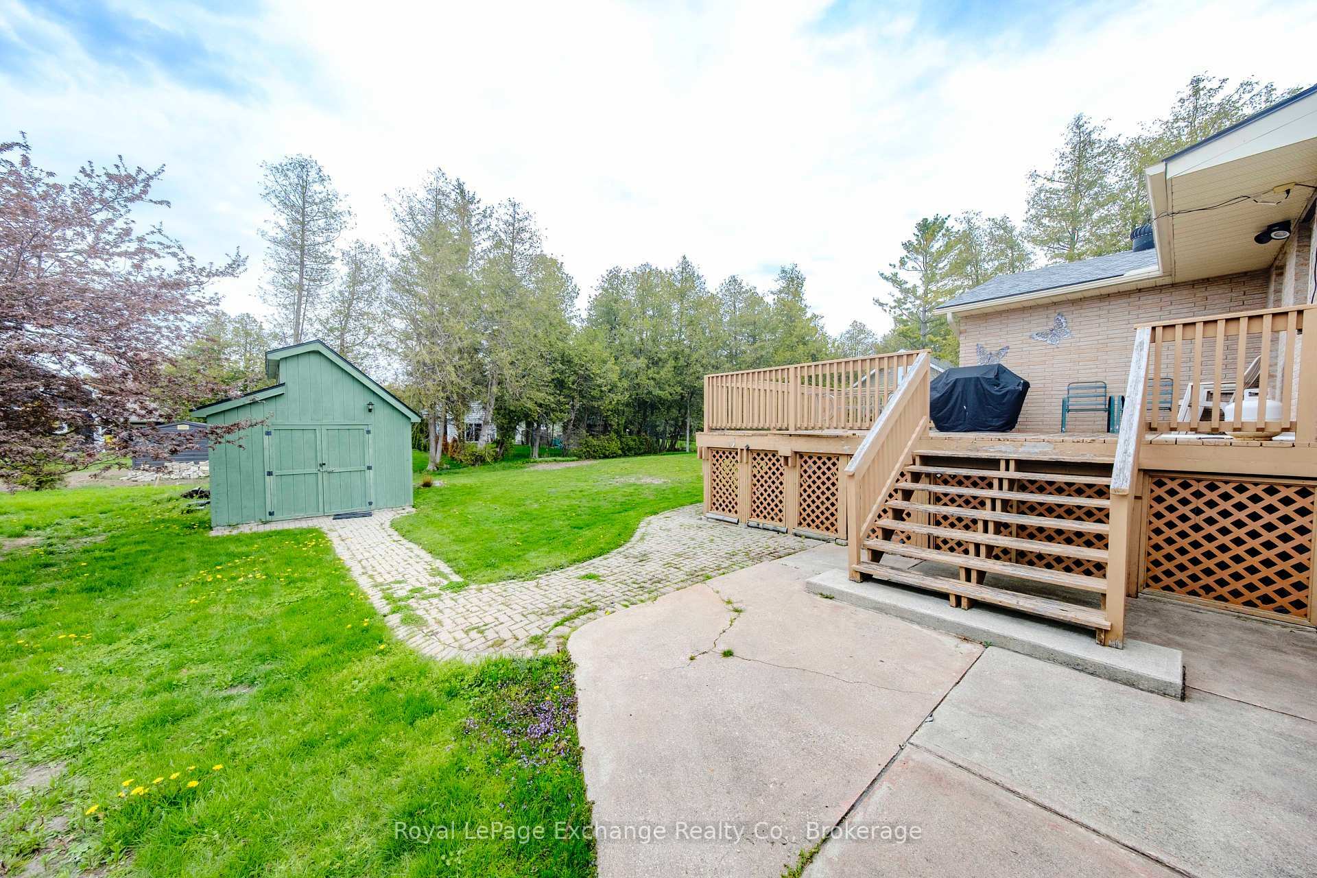 Property Photo: 128 Waterloo Street ON N2Z 0C7