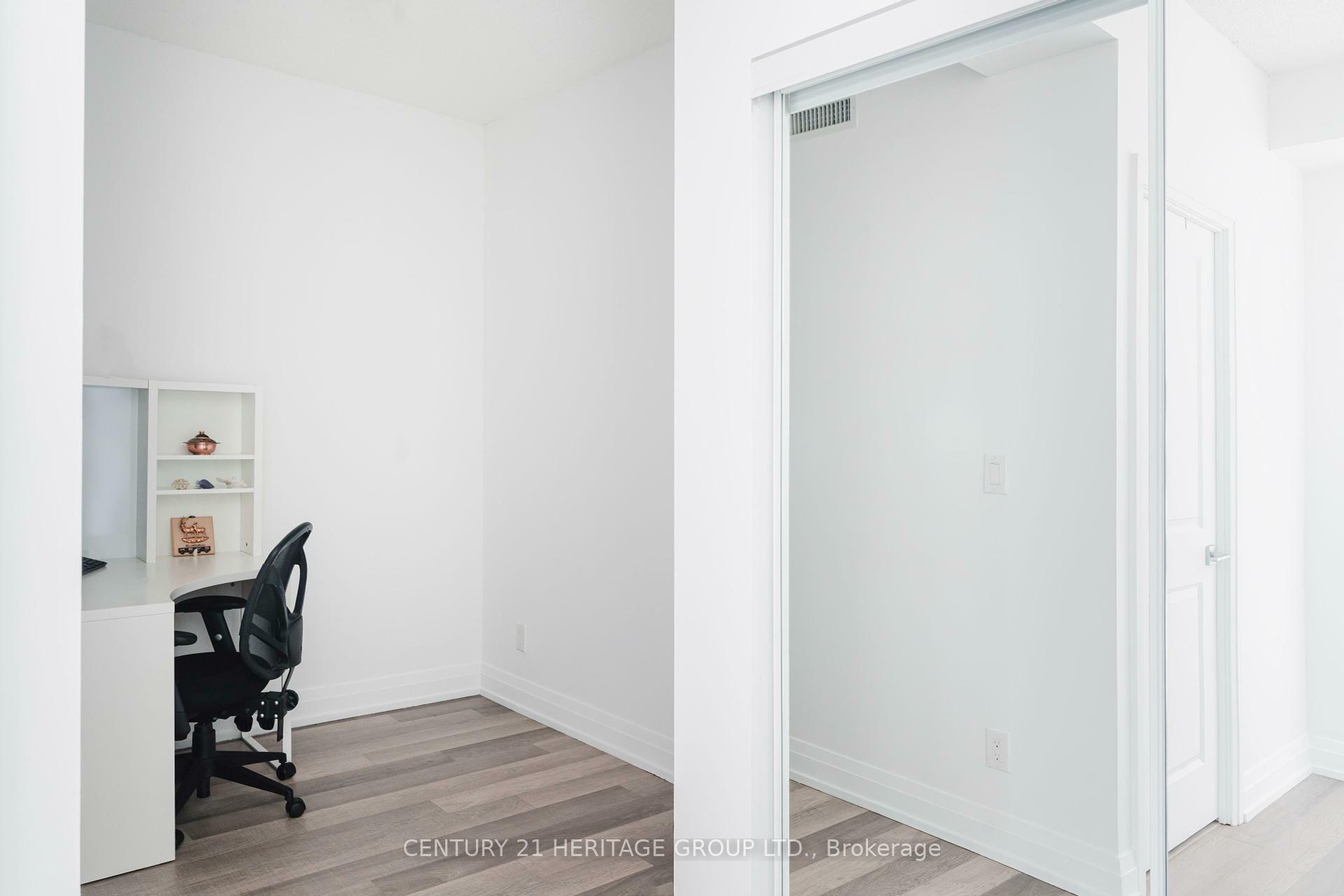 Photo de la propriété:  7165 Yonge Street 1615  ON L3T 0C9 